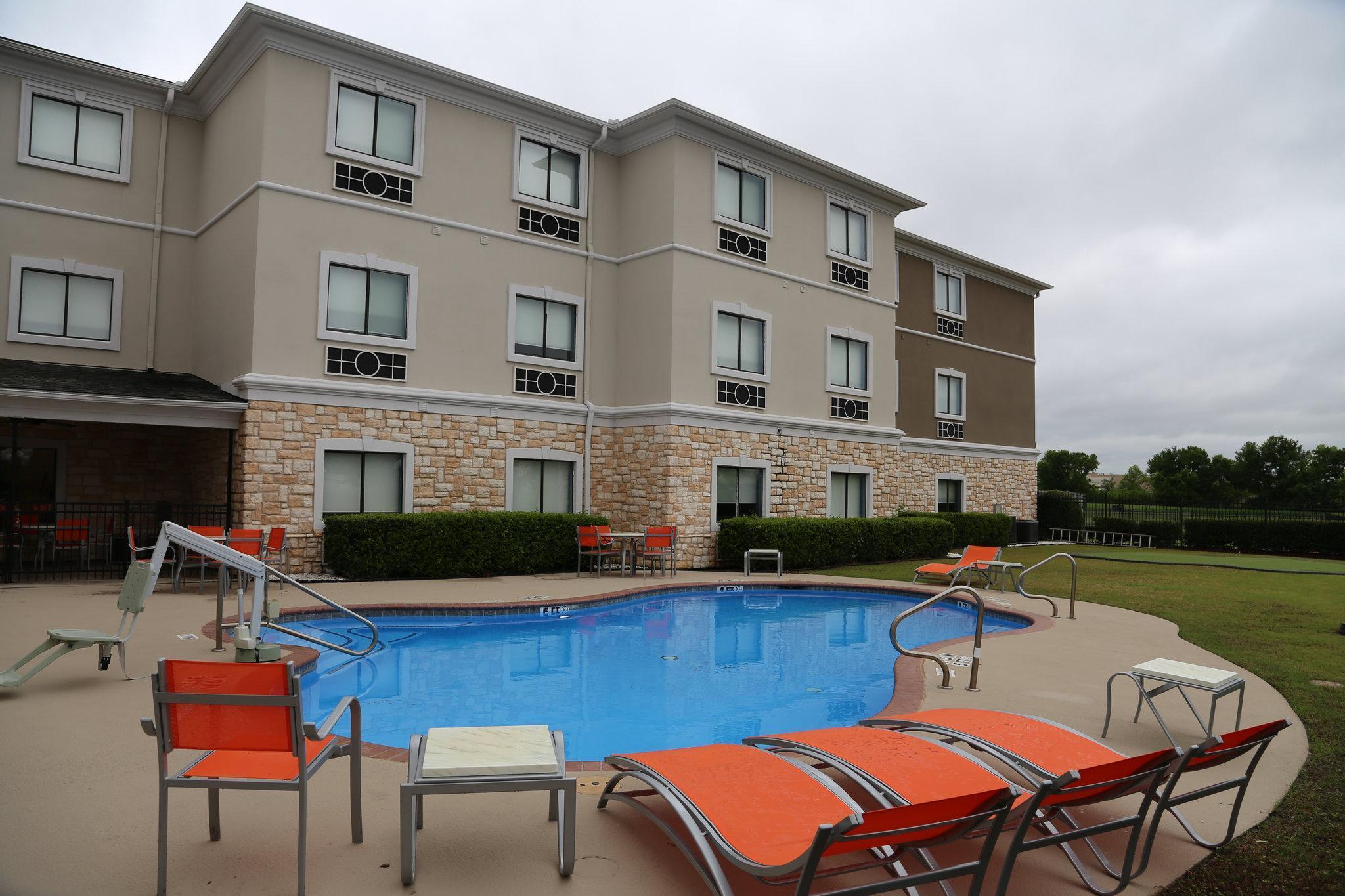 Holiday Inn Express Hotel & Suites Greenville By Ihg Экстерьер фото