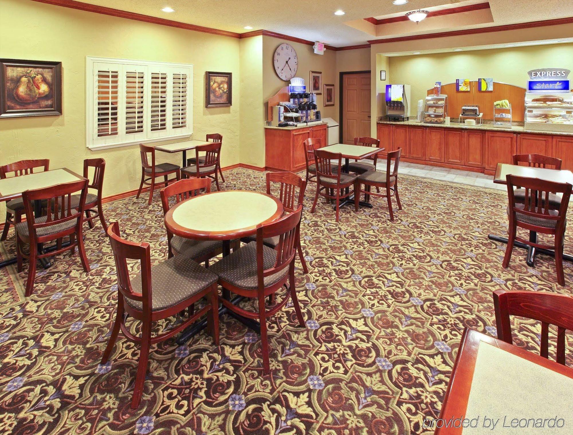 Holiday Inn Express Hotel & Suites Greenville By Ihg Экстерьер фото