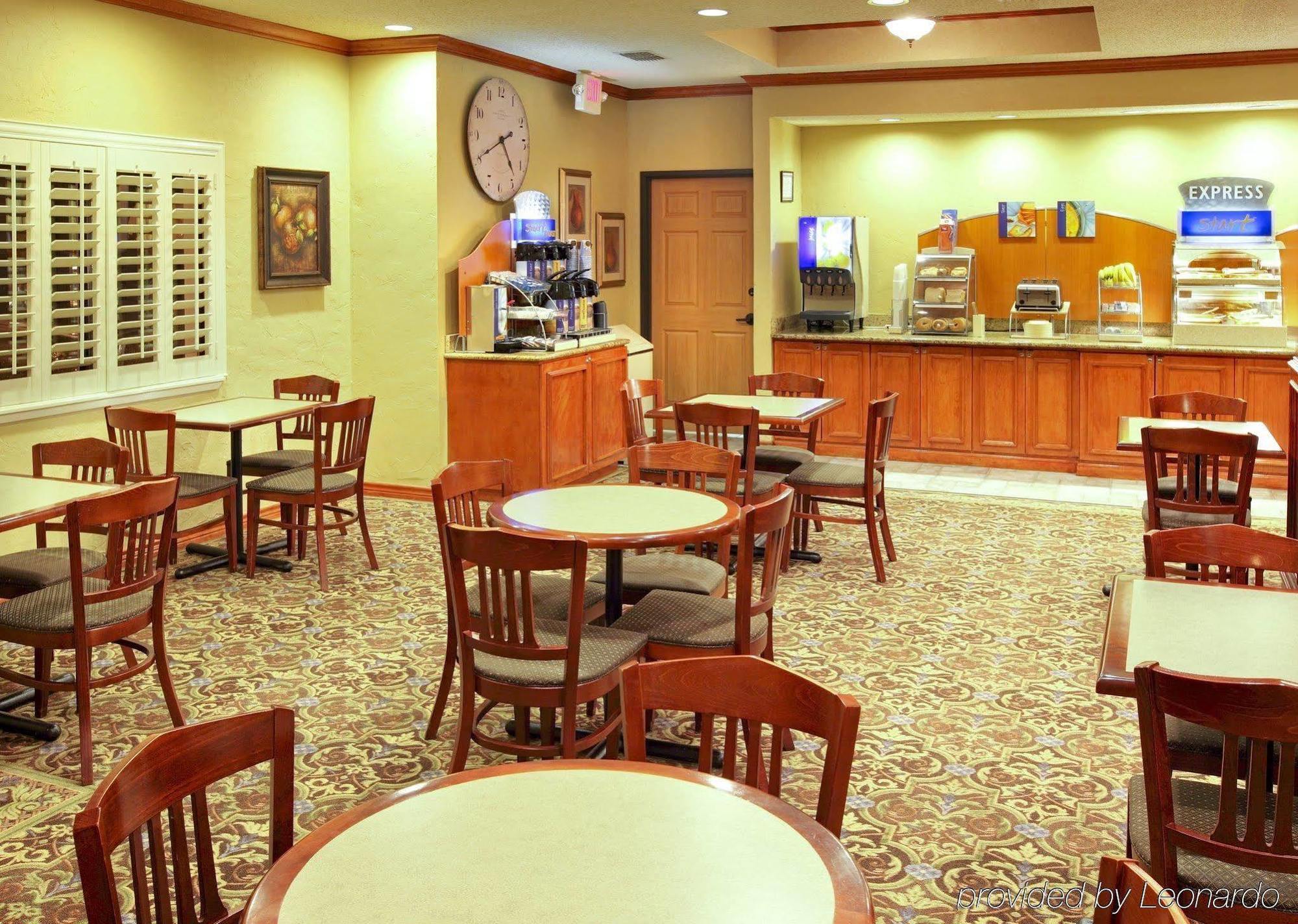 Holiday Inn Express Hotel & Suites Greenville By Ihg Экстерьер фото