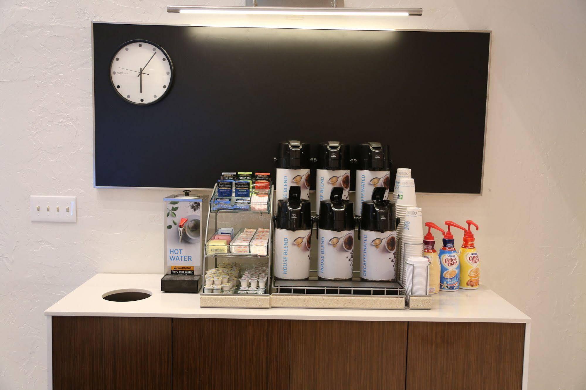 Holiday Inn Express Hotel & Suites Greenville By Ihg Экстерьер фото